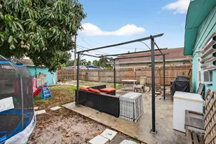 1071 Peak Rd, Lake Worth, FL 33462 - Photo 35