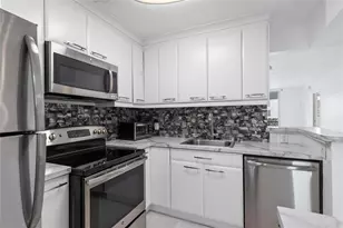 2841 Somerset Dr, Lauderdale Lakes, FL 33311 - Photo 5