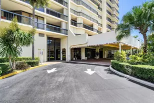 1900 Consulate Pl, West Palm Beach, FL 33401 - Photo 31