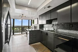 1900 Consulate Pl, West Palm Beach, FL 33401 - Photo 11