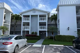 11 Colonial Club Dr, Boynton Beach, FL 33435 - Photo 1