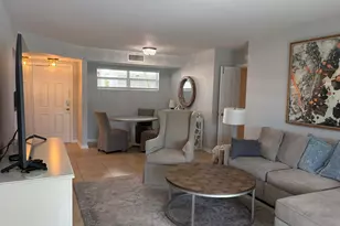 11 Colonial Club Dr, Boynton Beach, FL 33435 - Photo 9