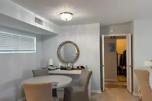 11 Colonial Club Dr, Boynton Beach, FL 33435 - Photo 11