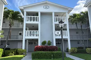 11 Colonial Club Dr, Boynton Beach, FL 33435 - Photo 1