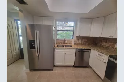 400 18th Street #C2, Vero Beach, FL 32960 - Photo 3