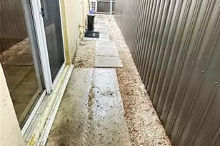 1136 NW 5th Ct, Fort Lauderdale, FL 33311 - Photo 33