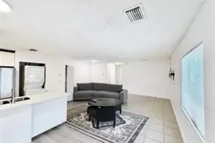 1136 NW 5th Ct, Fort Lauderdale, FL 33311 - Photo 5
