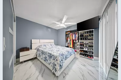 1524 Forest Lakes Circle, West Palm Beach, FL 33406 - Photo 17