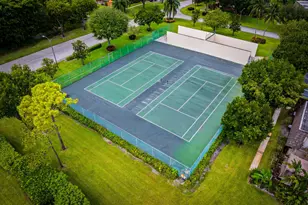 1524 Forest Lakes Cir, West Palm Beach, FL 33406 - Photo 7