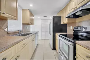 7903 NW 73rd Ave, Tamarac, FL 33321 - Photo 5