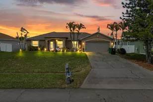 311 SW Dustin Ave, Port Saint Lucie, FL 34953 - Photo 1