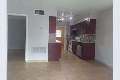 1011 NE 8th Avenue #5, Fort Lauderdale, FL 33304 - Photo 1