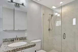 1986 NE 5th St, Deerfield Beach, FL 33441 - Photo 9