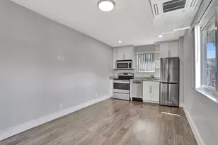 1986 NE 5th St, Deerfield Beach, FL 33441 - Photo 5