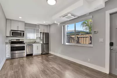 1986 NE 5th Street #4, Deerfield Beach, FL 33441 - Photo 1