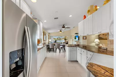 8233 Cozumel Lane, Wellington, FL 33414 - Photo 21