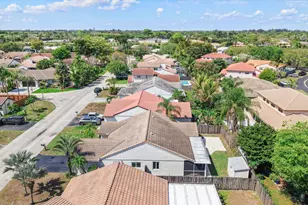 15541 Dover Ct, Davie, FL 33331 - Photo 29