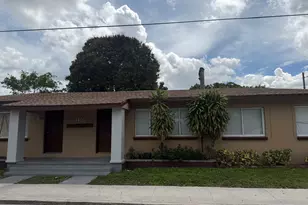 1403 2nd Ave S, Lake Worth Beach, FL 33460 - Photo 1