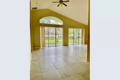 185 NW Willow Grove Avenue, Port Saint Lucie, FL 34986 - Photo 5