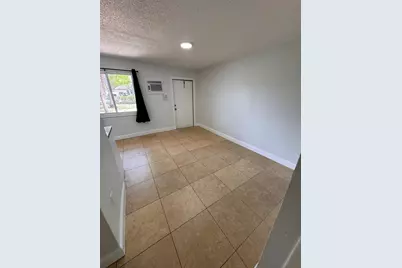 1119 NW 6th Avenue #5, Pompano Beach, FL 33060 - Photo 5