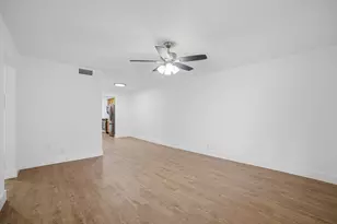 2800 NW 39th Wy, Lauderdale Lakes, FL 33311 - Photo 7