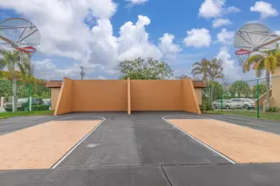 2800 NW 39th Wy, Lauderdale Lakes, FL 33311 - Photo 15