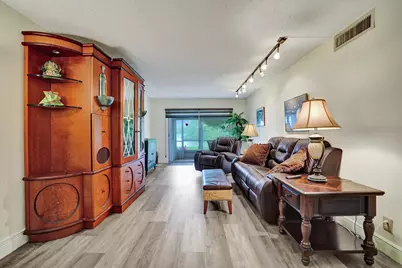 1033 Ainslie C, Boca Raton, FL 33434 - Photo 15