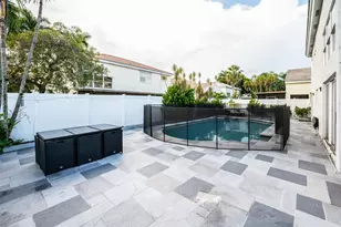 621 Lakeshore Terrace, Davie, FL 33325 - Photo 19