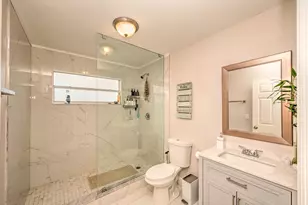 621 Lakeshore Terrace, Davie, FL 33325 - Photo 17