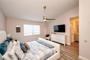 621 Lakeshore Terrace, Davie, FL 33325 - Photo 15