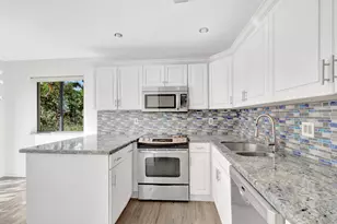 5334 Fountains Dr S, Greenacres, FL 33467 - Photo 11