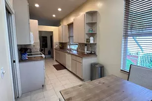 7461 SE Autumn Ln, Hobe Sound, FL 33455 - Photo 3