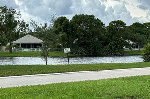 7461 SE Autumn Ln, Hobe Sound, FL 33455 - Photo 19