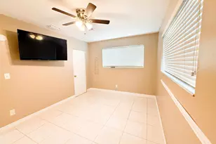 19731 NW 4th Ave, Miami Gardens, FL 33169 - Photo 17