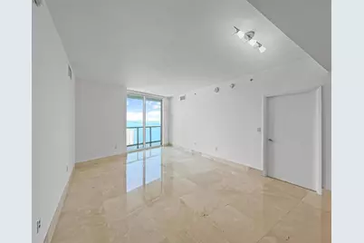 1900 N Bayshore Drive #3404, Miami, FL 33132 - Photo 9