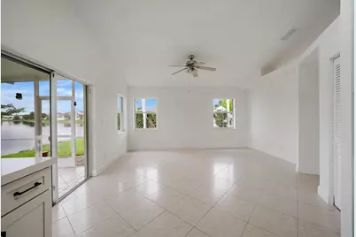 2042 NW 184th Way, Pembroke Pines, FL 33029 - Photo 13