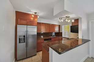 51 NE 24th St, Wilton Manors, FL 33305 - Photo 1