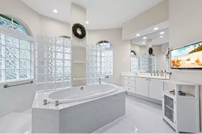 10305 Avenida Del Rio, Delray Beach, FL 33446 - Photo 19