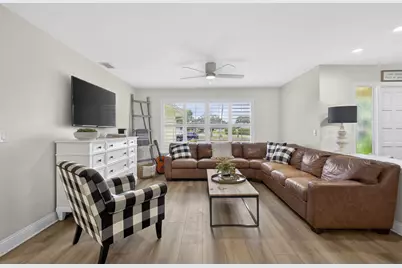 13655 Barberry Drive, Wellington, FL 33414 - Photo 13