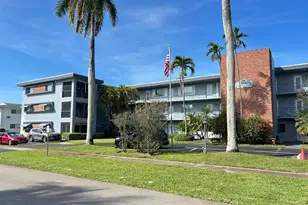 515 S Crescent Dr, Hollywood, FL 33021 - Photo 11