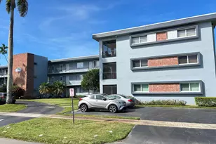 515 S Crescent Dr, Hollywood, FL 33021 - Photo 9