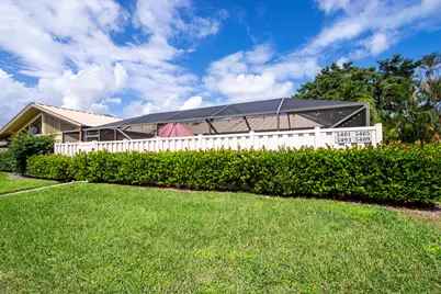 5489 Eagle Lake Drive, Palm Beach Gardens, FL 33418 - Photo 15