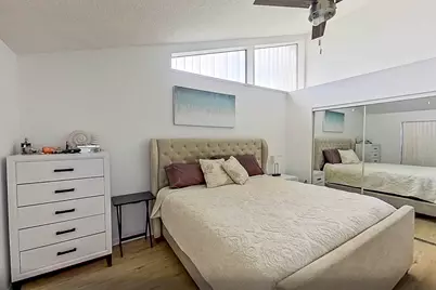 5489 Eagle Lake Drive, Palm Beach Gardens, FL 33418 - Photo 9