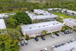 18081 SE Country Club Dr, Jupiter, FL 33469 - Photo 17