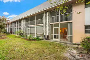 18081 SE Country Club Dr, Jupiter, FL 33469 - Photo 15