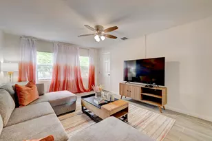 127 S 10th St, Fort Pierce, FL 34950 - Photo 9