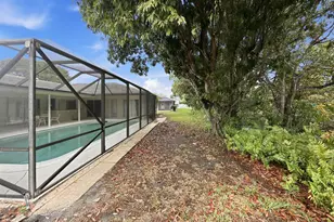 666 NW 11th Ave, Boca Raton, FL 33486 - Photo 11