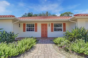 8574 SE Seagrape Way, Hobe Sound, FL 33455 - Photo 5