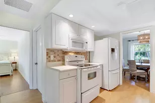 8574 SE Seagrape Way, Hobe Sound, FL 33455 - Photo 15