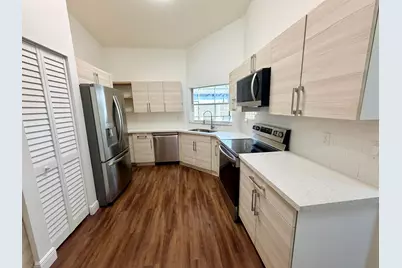 6657 Stratford Drive, Parkland, FL 33067 - Photo 7